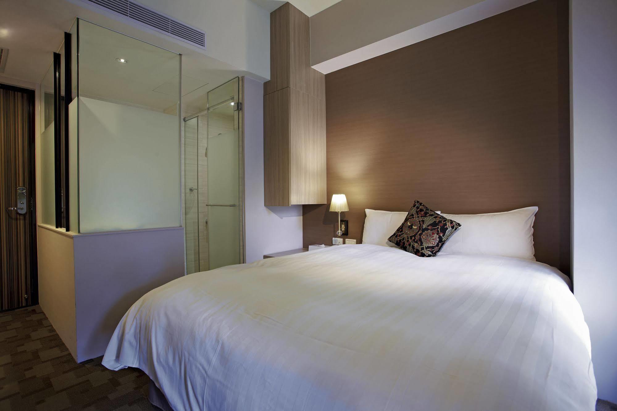 Micasa Hotel Taichung Exterior photo