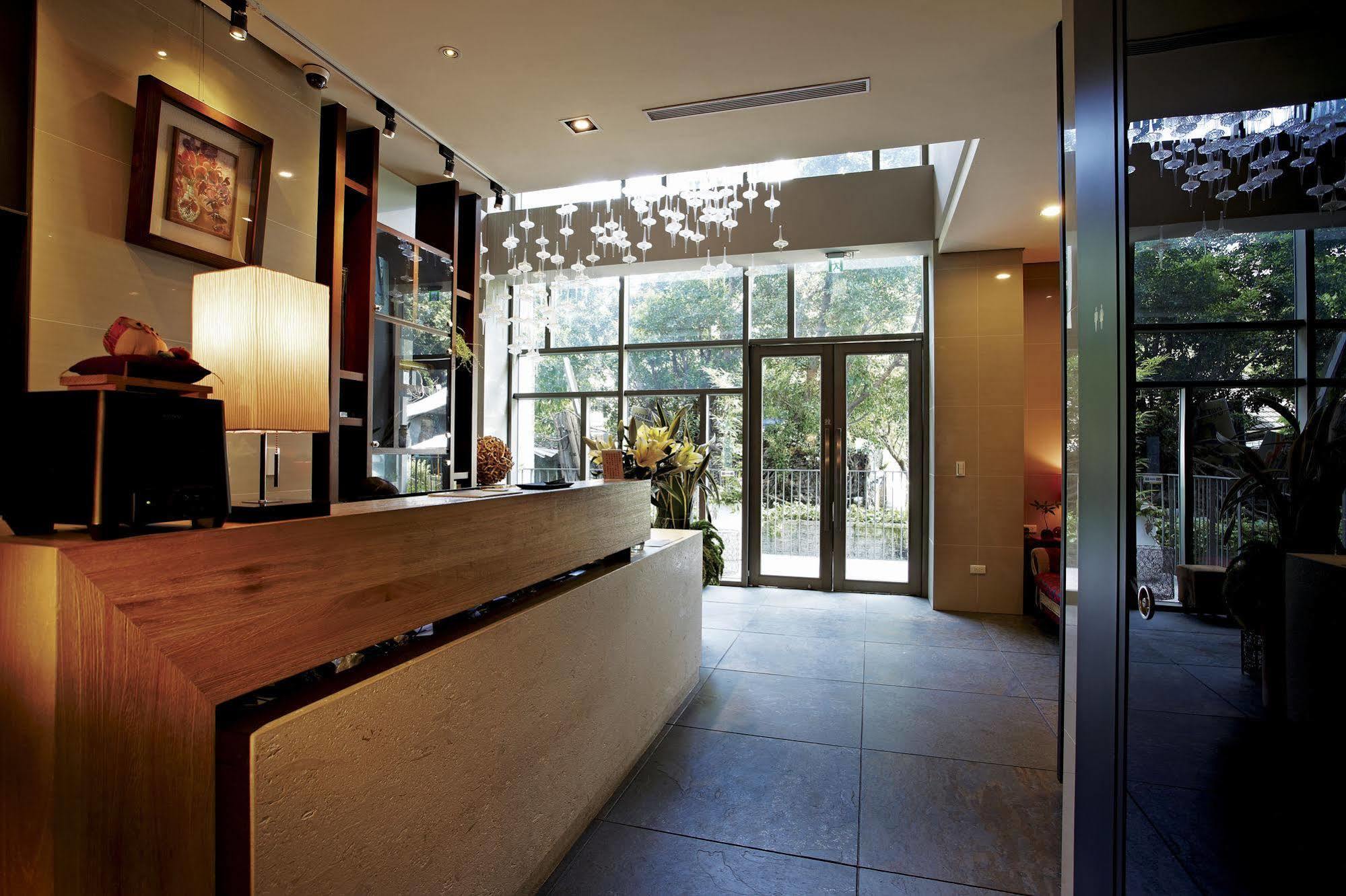 Micasa Hotel Taichung Exterior photo