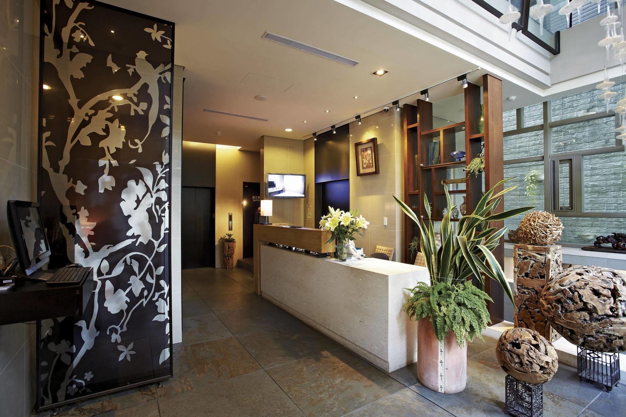 Micasa Hotel Taichung Exterior photo
