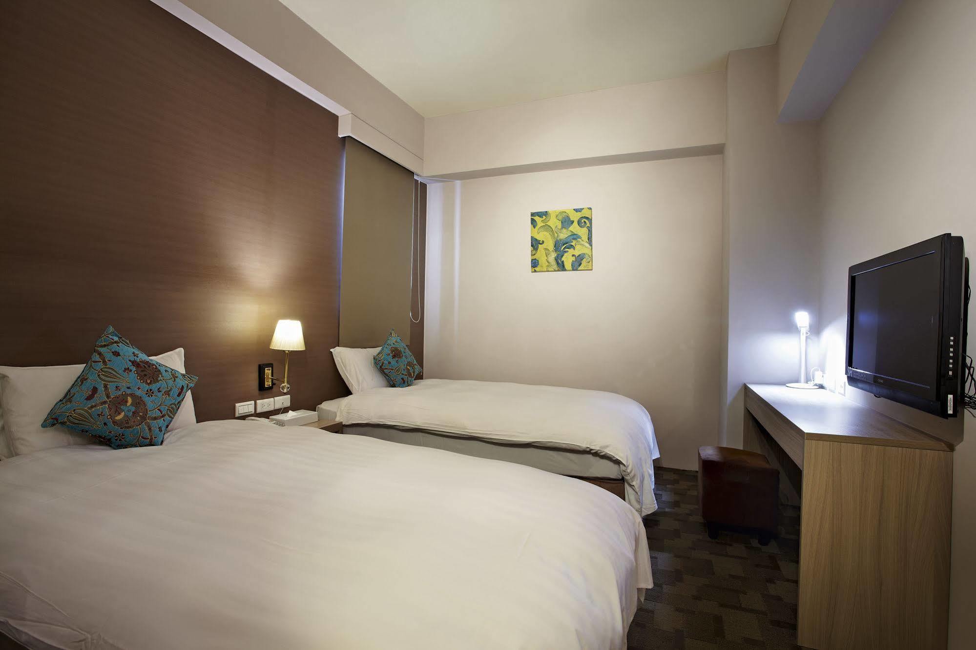 Micasa Hotel Taichung Exterior photo